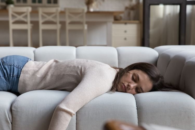 Waarom ben ik zo moe tijdens mijn menstruatie?