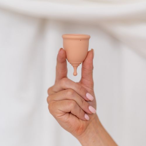Kan je plassen met een menstruatie cup?